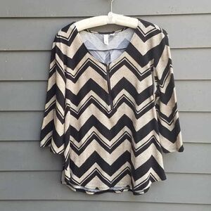 Tacera Tan Black Chevron Zip Front Sweater size Large